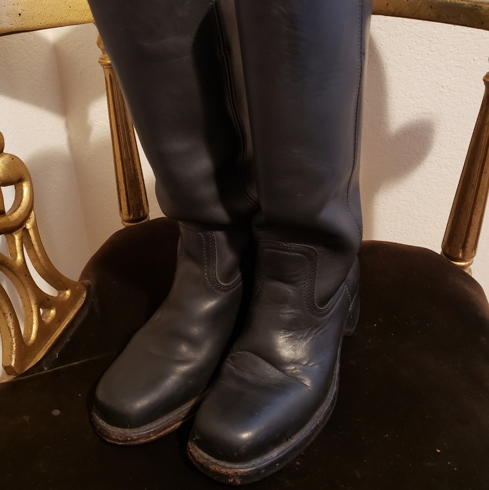 Frye Campus 14L
